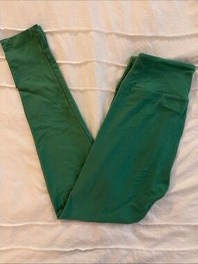 LuLaRoe Green Leggings ~ OS
